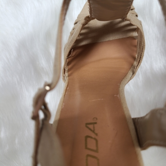 Soda Strappy Platform Wedge Shoes - Picture 16 of 16